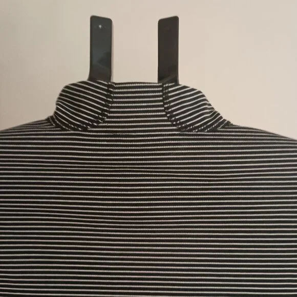 Patagonia Women’s Capilene 2 Top 1/2 Zip Black White Stripe Pullover Size XL - Picture 6 of 15